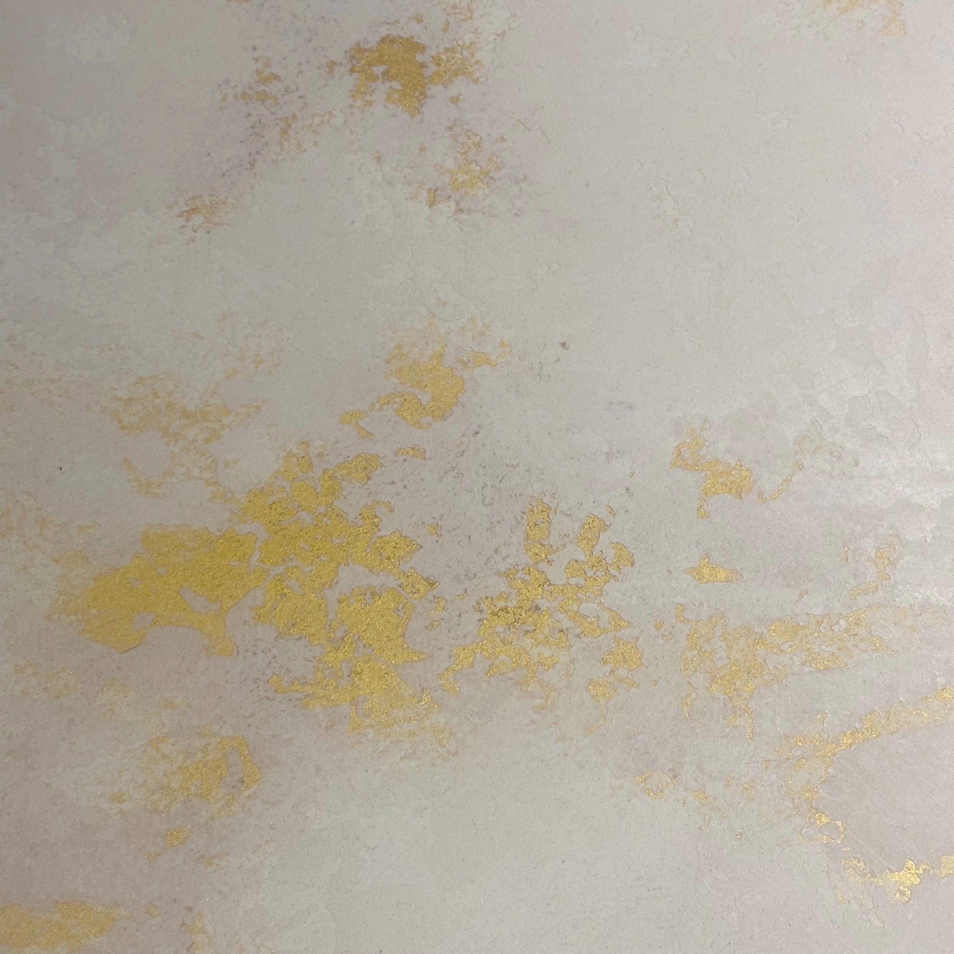 Champagne Mist — Soft Stone · Gold Leaf